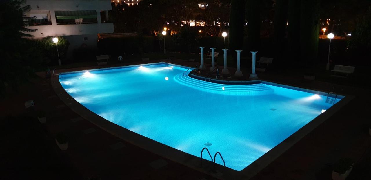 Apartment Center Salou Near Port Aventura ภายนอก รูปภาพ